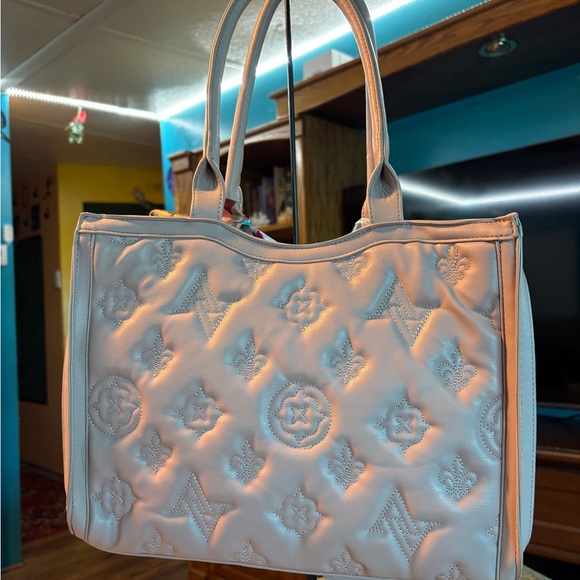 Adrienne Vittadini Carolina Collection Quilted Tote Bag NWT - Picture 7 of 14